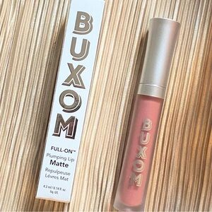 Buxom Plumping Lip Matte - Lipstick DOLLY